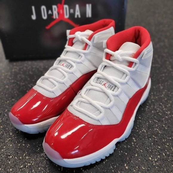 Jordan 11 “Cherry” Varsity Red CT8012-116 - Picture 2 of 8